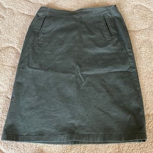 Ann Taylor Stretch olive green size 2 skirt midi NWOT